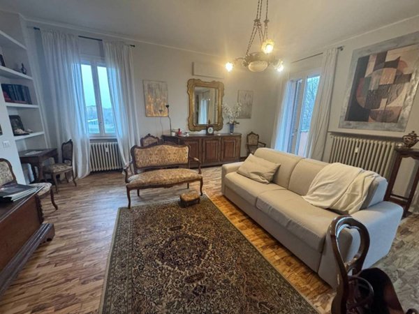 appartamento in affitto a Pavia in zona Pompieri