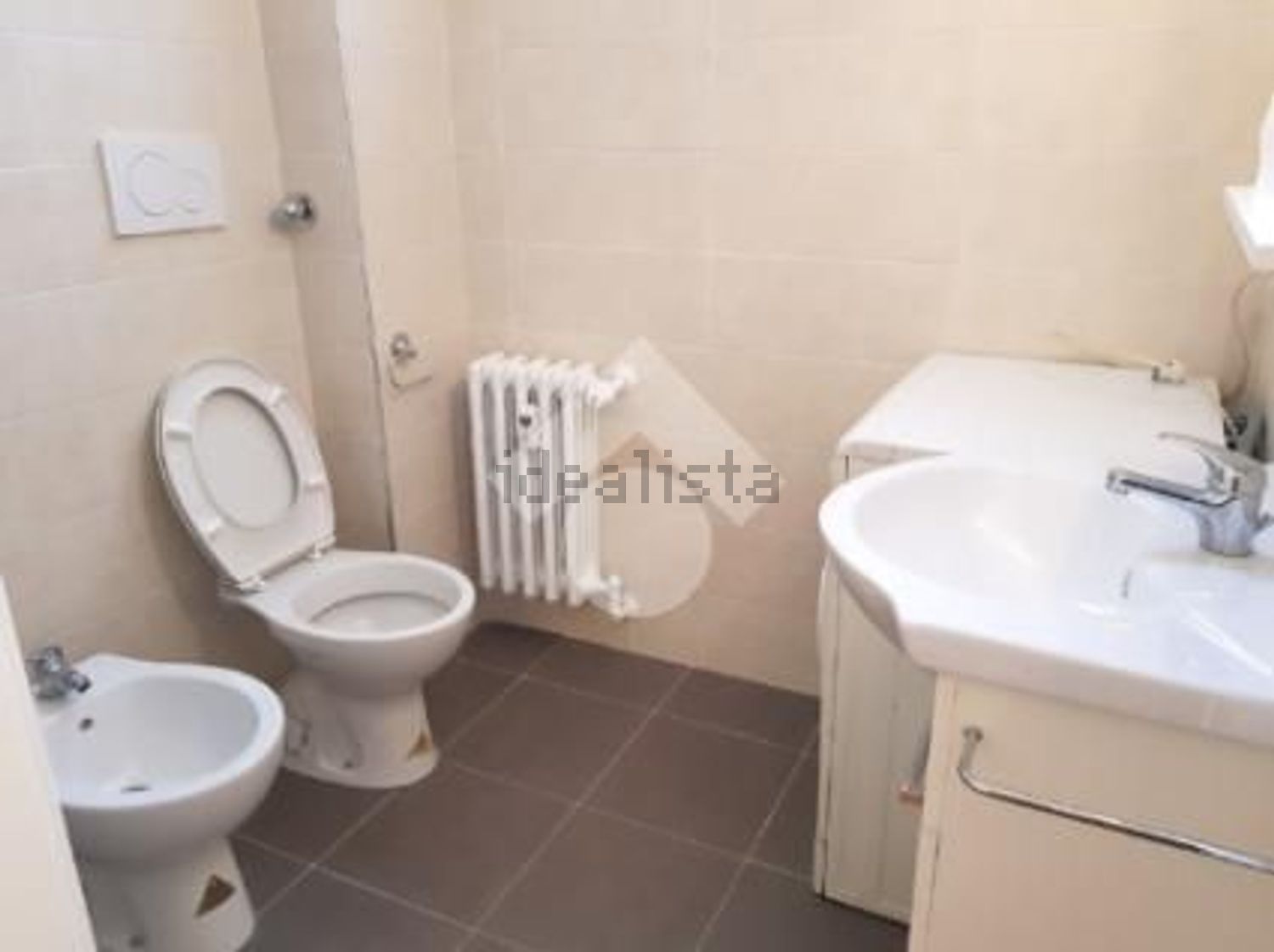 appartamento in affitto a Pavia in zona Stazione