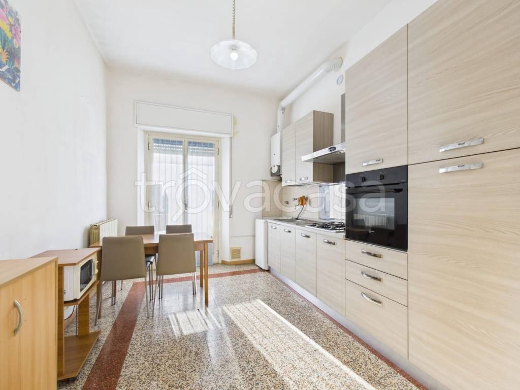 appartamento in affitto a Pavia in zona Policlinico