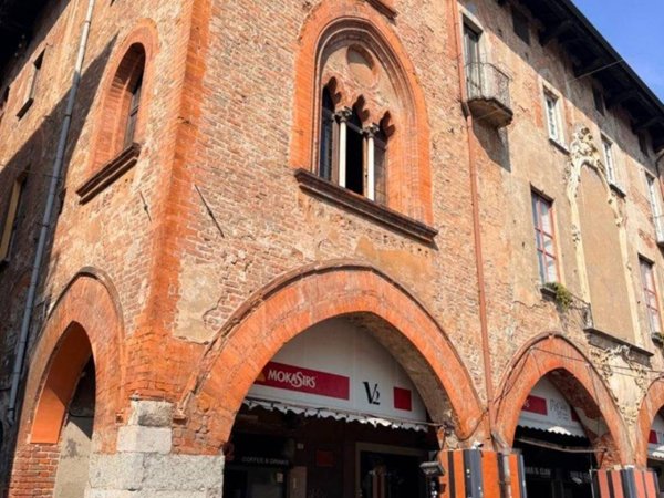 appartamento in affitto a Pavia in zona Centro Città