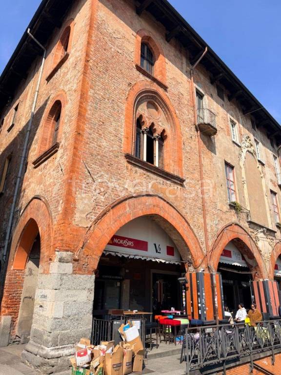 appartamento in affitto a Pavia in zona Centro Città
