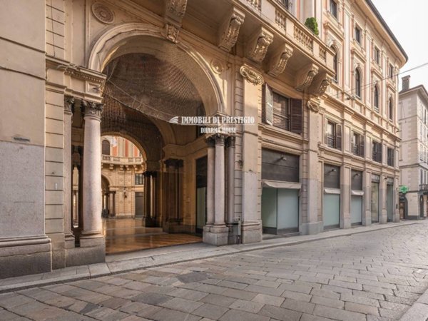 negozio in affitto a Pavia in zona Centro Città