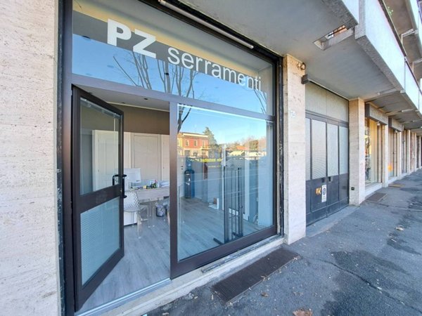 negozio in affitto a Pavia in zona Centro Città