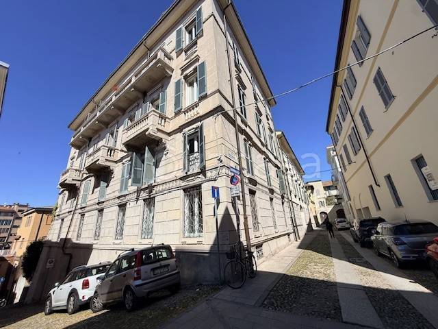 appartamento in affitto a Pavia in zona Centro Città