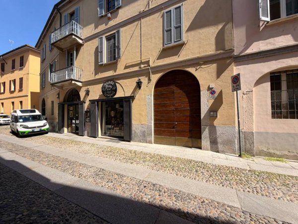 appartamento in affitto a Pavia