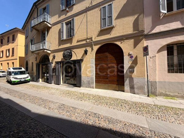 appartamento in affitto a Pavia in zona Centro Città