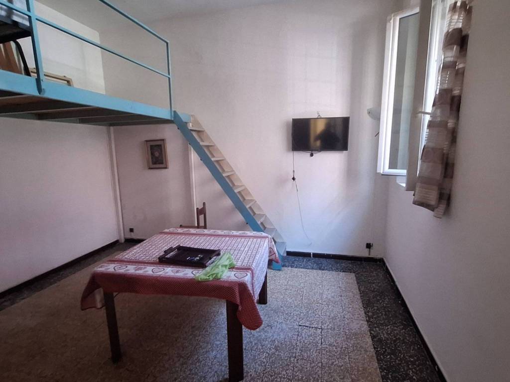 appartamento in affitto a Pavia in zona Pompieri