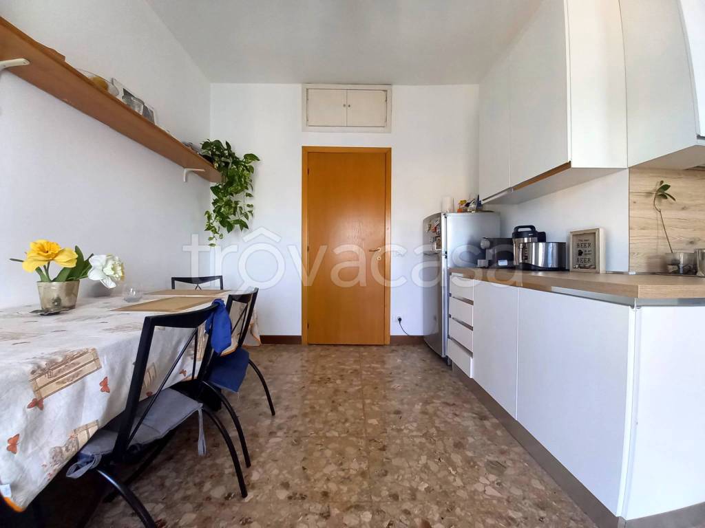 appartamento in affitto a Pavia in zona Centro Città