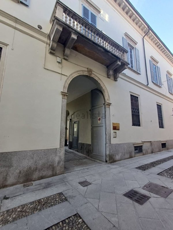 appartamento in affitto a Pavia