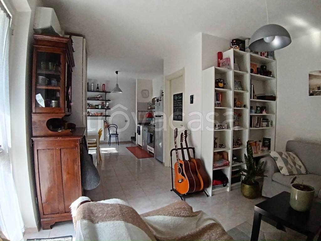 appartamento in affitto a Pavia in zona Borgo Ticino