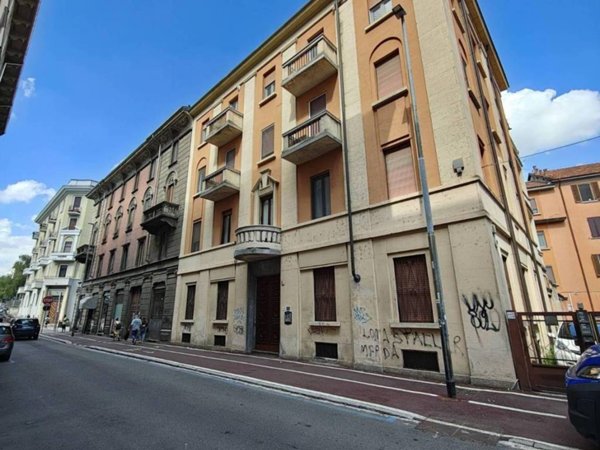 appartamento in affitto a Pavia in zona Stazione