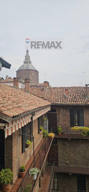 appartamento in affitto a Pavia in zona Centro Città