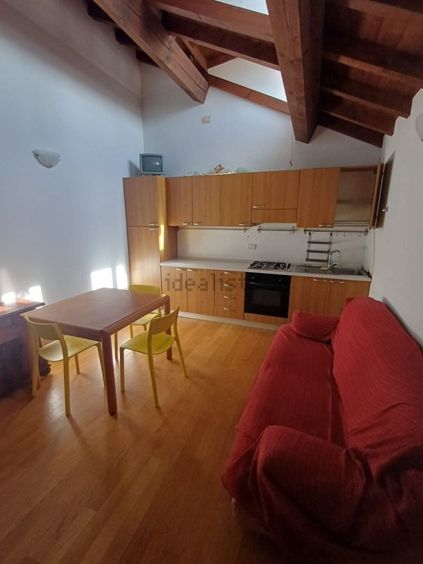 appartamento in affitto a Pavia in zona Centro Città