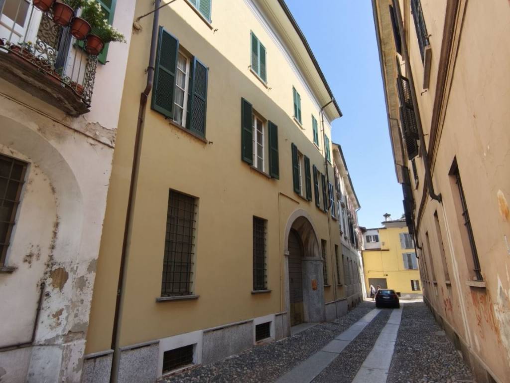 appartamento in affitto a Pavia in zona Centro Città