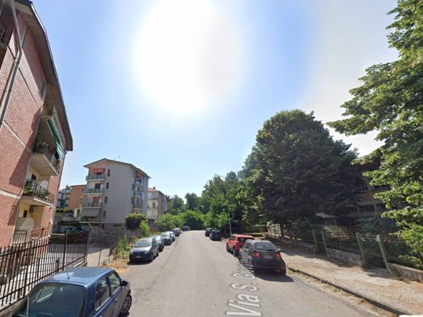 negozio in affitto a Pavia in zona Centro Città