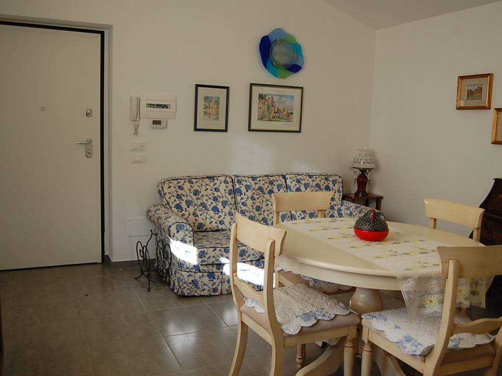 appartamento in affitto a Pavia in zona Borgo Ticino