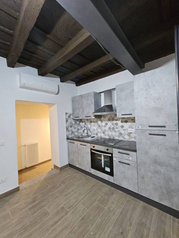 appartamento in affitto a Pavia in zona Centro Città