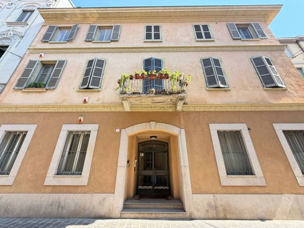 appartamento in affitto a Pavia in zona Centro Città