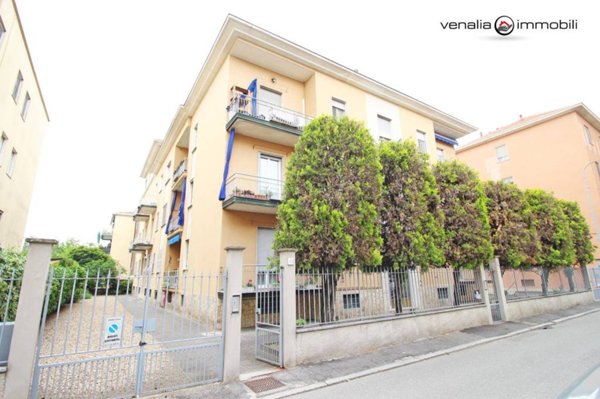 appartamento in affitto a Pavia in zona Città Giardino