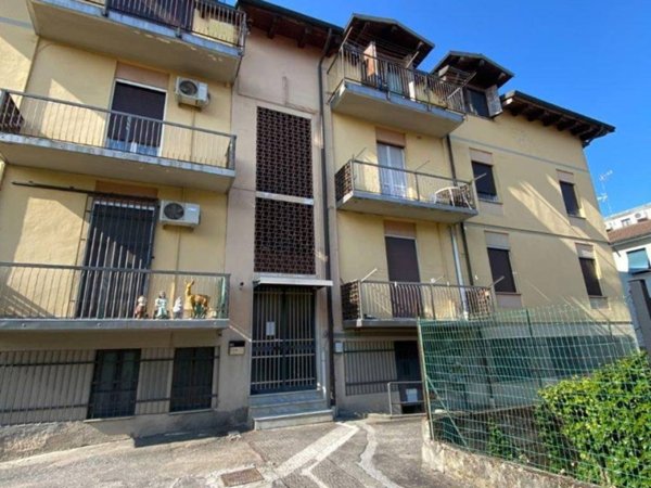 appartamento in affitto a Pavia in zona Chiozzo
