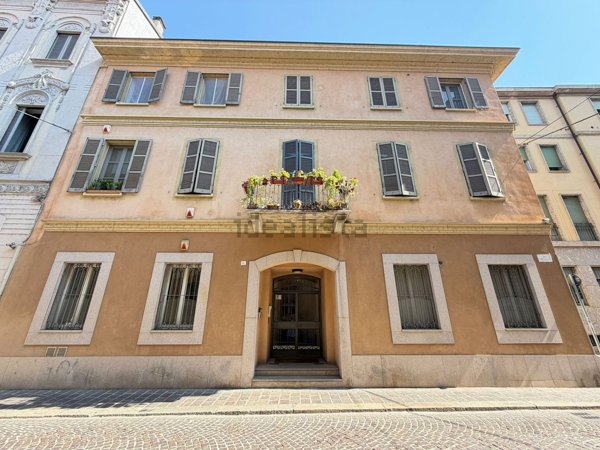 appartamento in affitto a Pavia in zona Centro Città