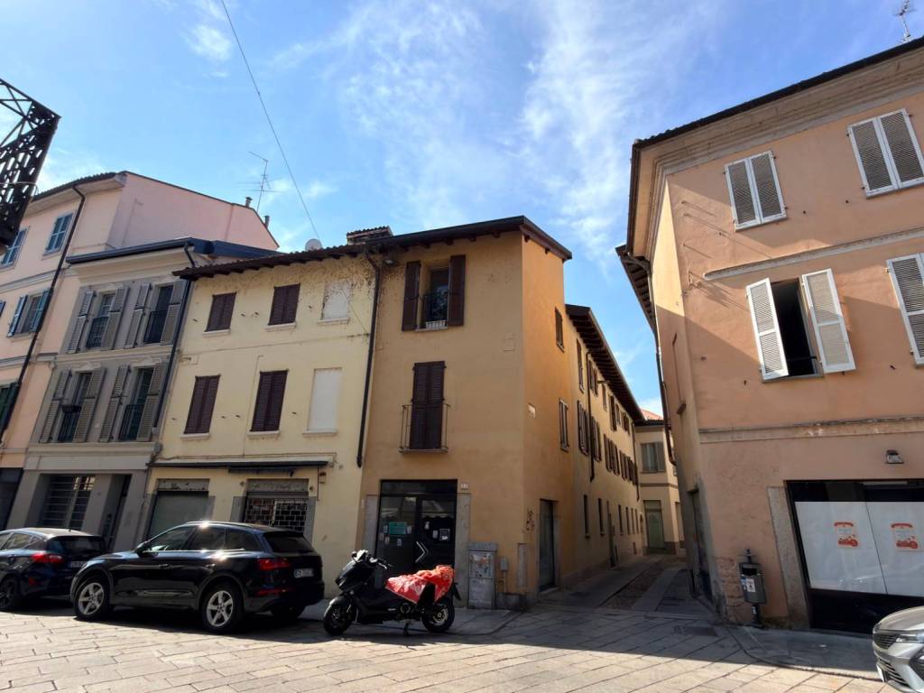 appartamento in affitto a Pavia