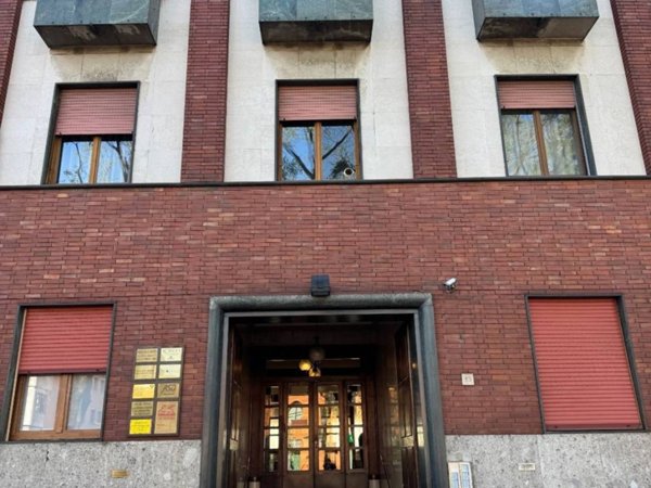 ufficio in affitto a Pavia in zona Stazione