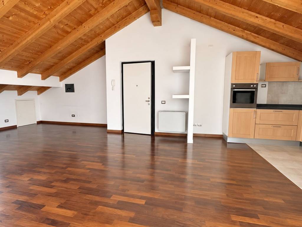 appartamento in affitto a Pavia in zona Centro Città