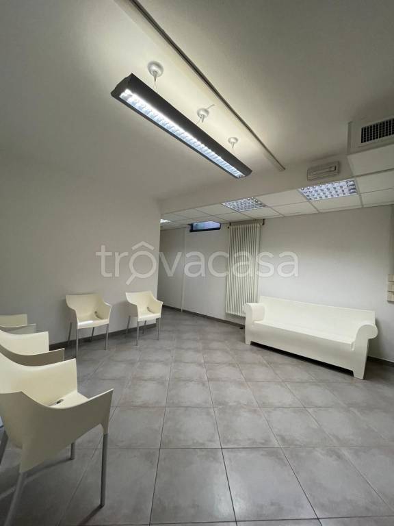 ufficio in affitto a Pavia in zona Centro Città
