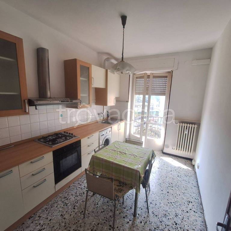appartamento in affitto a Pavia in zona Pompieri