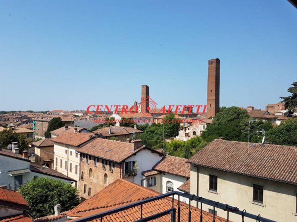appartamento in affitto a Pavia in zona Centro Città