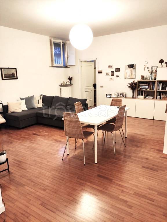 appartamento in affitto a Pavia in zona Centro Città