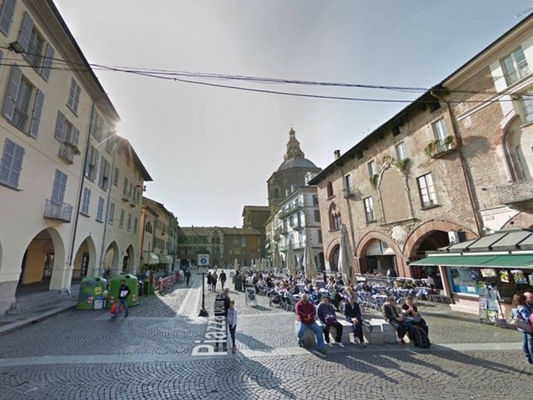 appartamento in affitto a Pavia in zona Centro Città