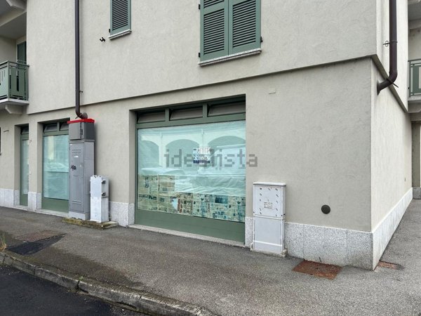 locale commerciale in affitto a Portalbera