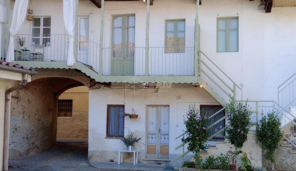 casa indipendente in affitto a Levone