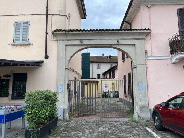 negozio in affitto a San Martino Siccomario