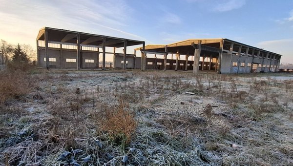 negozio in affitto a San Martino Siccomario in zona Santa Croce