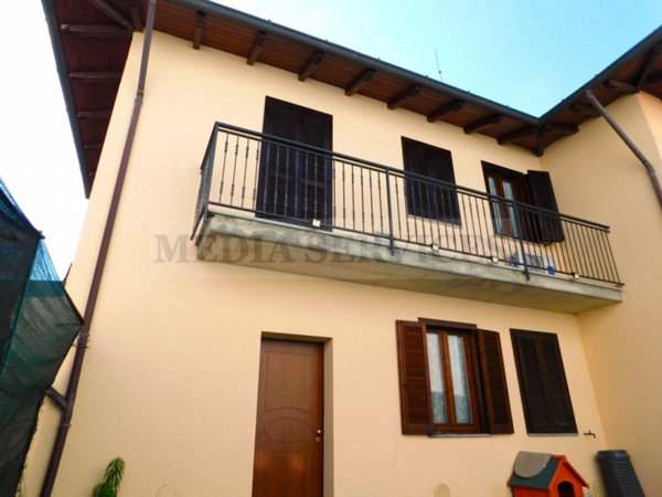 casa indipendente in affitto a Sannazzaro de' Burgondi
