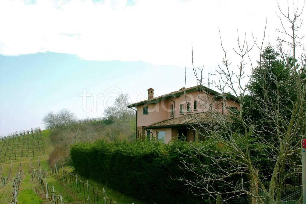 casa indipendente in affitto a Santa Maria della Versa in zona Pizzofreddo