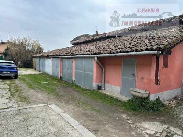 casa semindipendente in affitto a Siziano