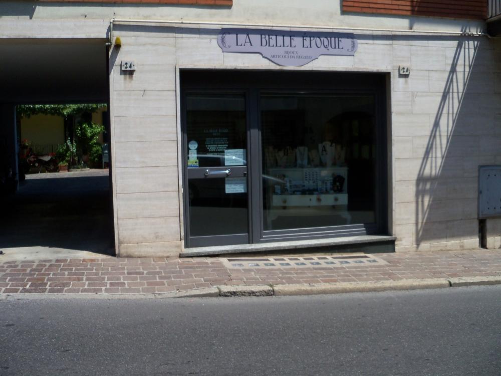 negozio in affitto a Stradella
