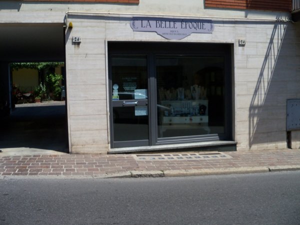 negozio in affitto a Stradella