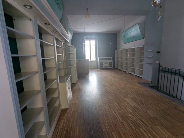 negozio in affitto a Stradella