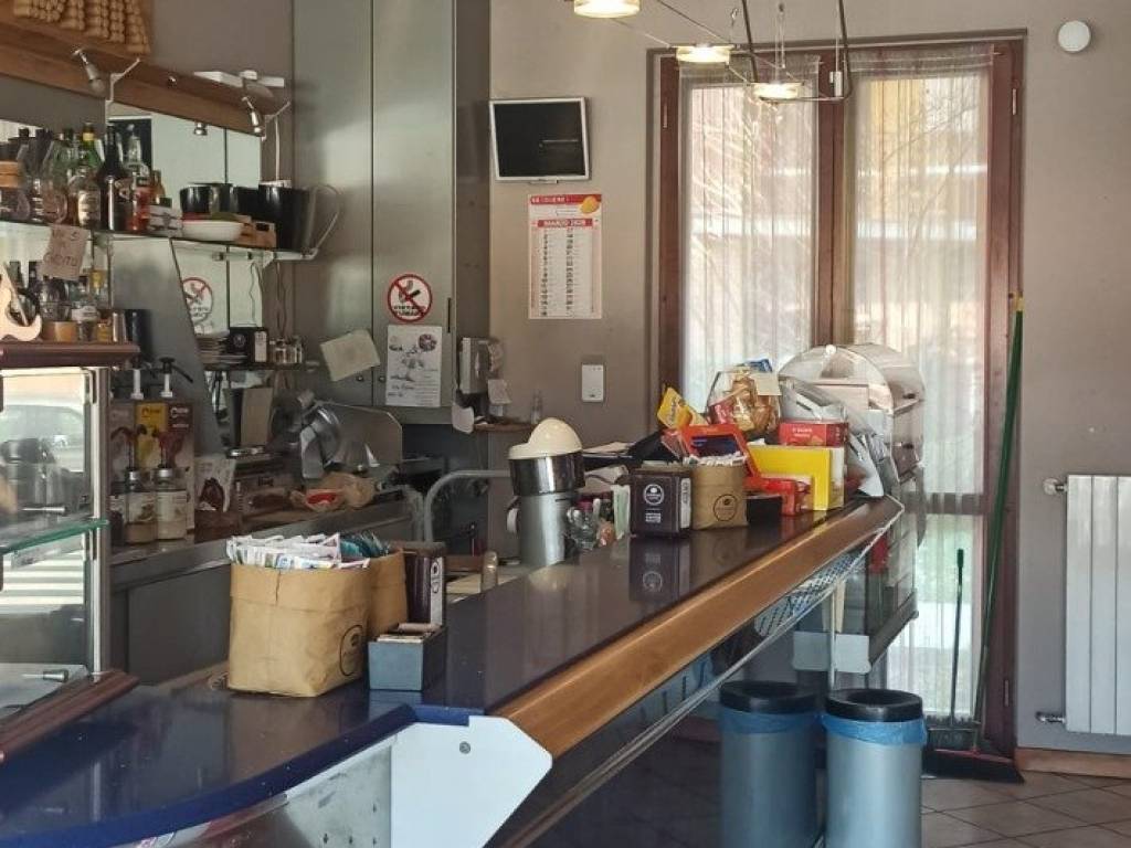 negozio in affitto a Stradella