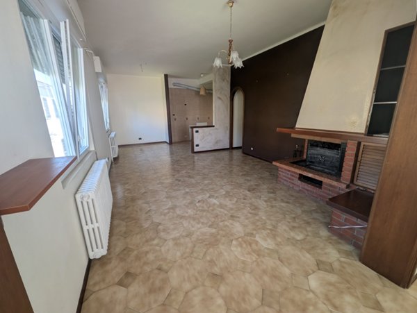 casa semindipendente in affitto a Stradella in zona Montebruciato