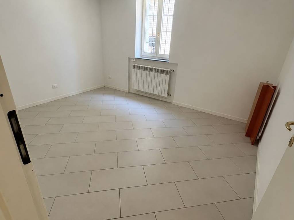 appartamento in affitto a Stradella in zona Montebruciato