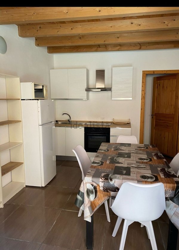 appartamento in affitto a Stradella in zona Montebruciato