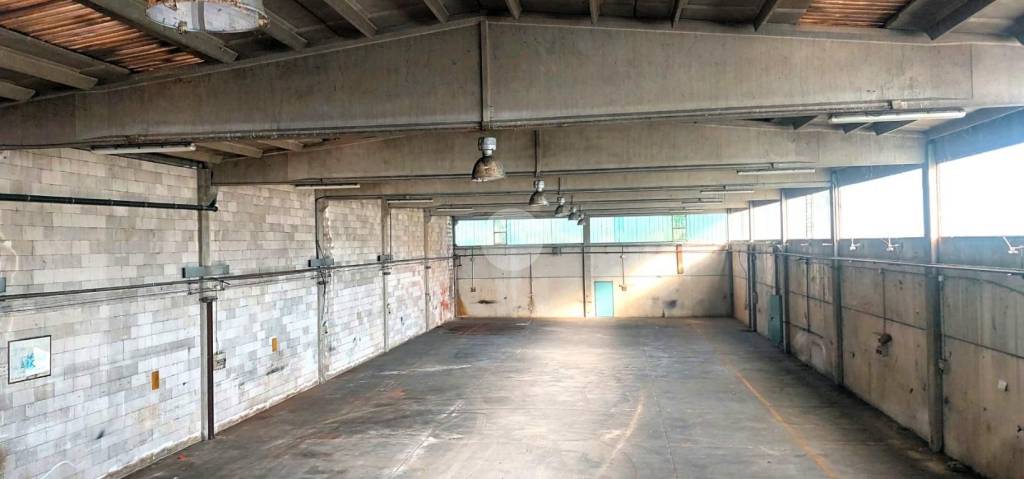 locale commerciale in affitto a Lombardore