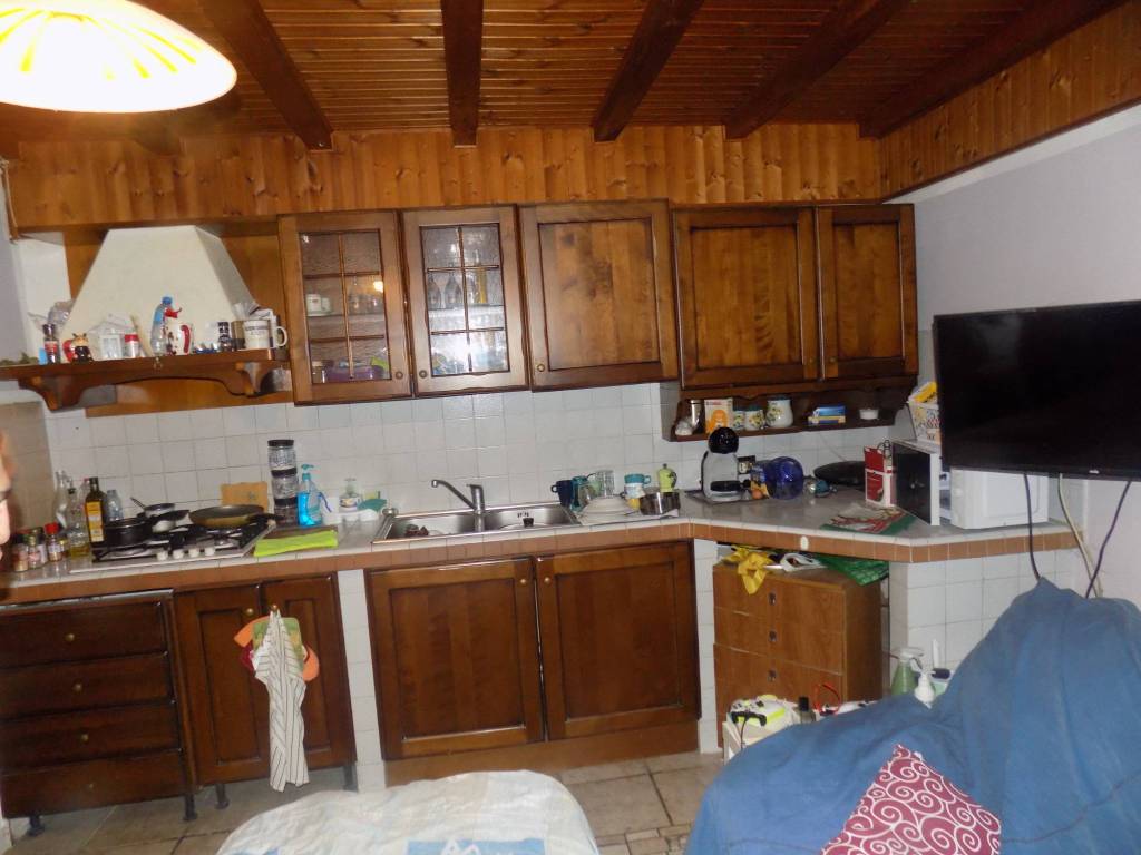 appartamento in affitto a Vellezzo Bellini in zona Giovenzano