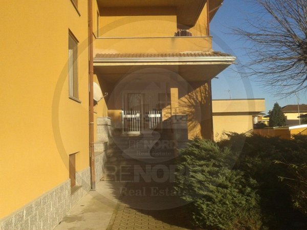 appartamento in affitto a Vidigulfo in zona Mandrino